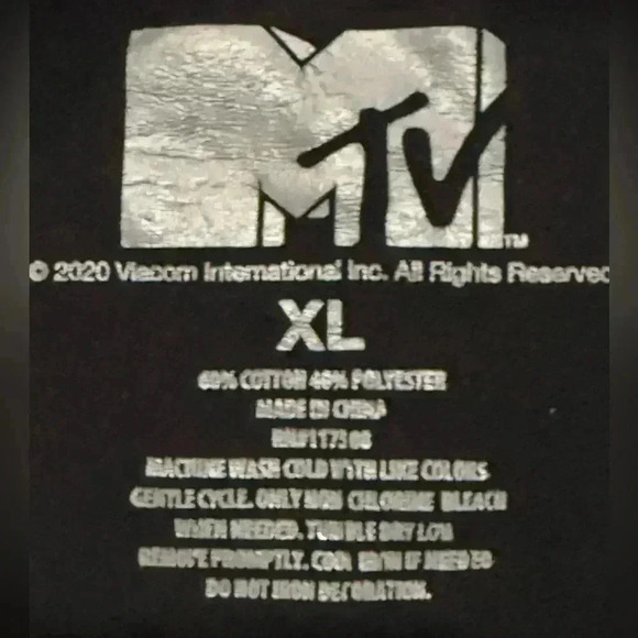 MTV Official Merchandise Cropped Long Sleeve Graphic T-Shirt - Picture 5 of 5